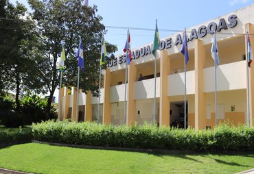Uneal divulga edital com vagas complementares para o campus de Porto Calvo