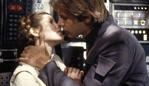 Carrie Fisher diz que teve caso com Harrison Ford durante filmagens de ‘Star Wars’