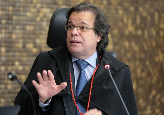 Desembargador defende revisão do CNJ