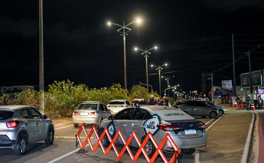 Operação Lei Seca prende 16 condutores alcoolizados no final de semana de prévias