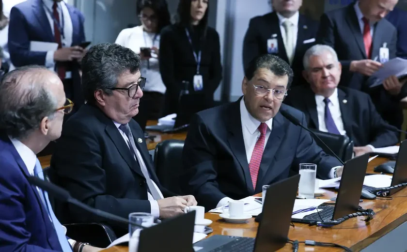 Comissão do Senado aprova aumento da taxação de fintechs e bets