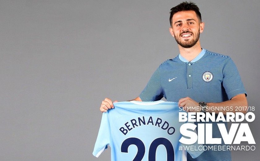 Manchester City anuncia a contratação do meia português Bernardo Silva