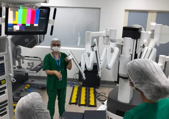 Santa Casa de Maceió operou três pacientes com robô cirúrgico