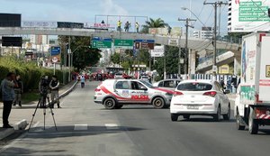 Mobilização fechou avenidas e rodovias em Alagoas na manhã desta sexta-feira