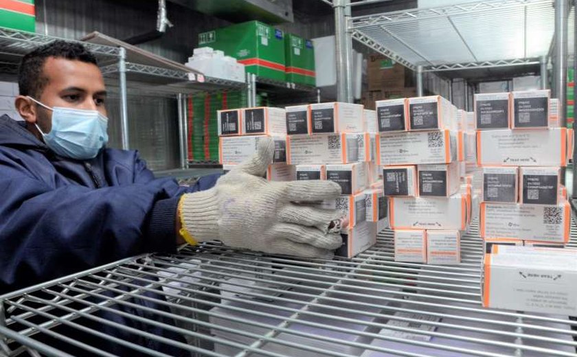 Mais 30.900 doses da vacina Pfizer Pediátrica chegam a Alagoas