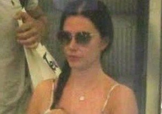 Abatida, Luma de Oliveira faz primeira aparição pública após prisão de Eike Batista