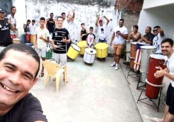 Projeto ensina aulas de percussão a crianças há mais de 30 anos em Arapiraca