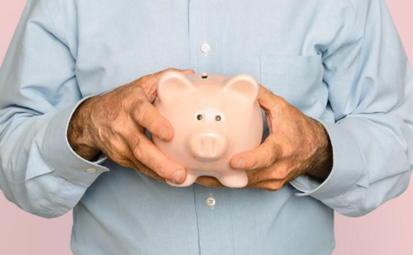 Com população mais velha, franquias surgem como opção para aposentados que desejam empreender