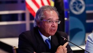 'Entro no supermercado, as pessoas me agradecem', diz ministro Paulo Guedes