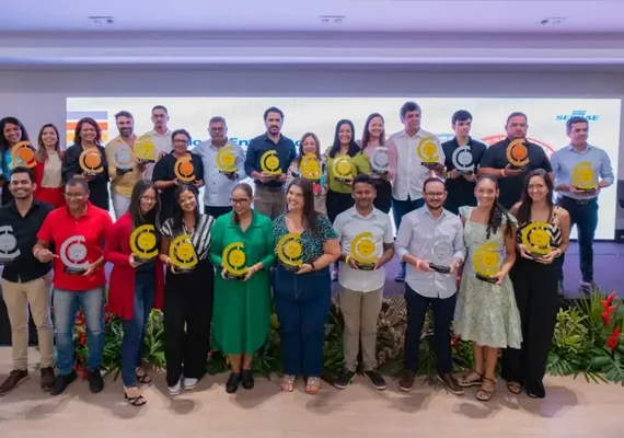 Selo Sebrae Referência em Atendimento é entregue a municípios alagoanos