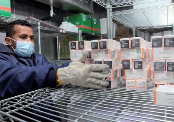 Mais 30.900 doses da vacina Pfizer Pediátrica chegam a Alagoas