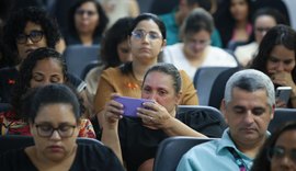 Seduc discute combate à violência contra crianças e adolescentes com formação na rede estadual