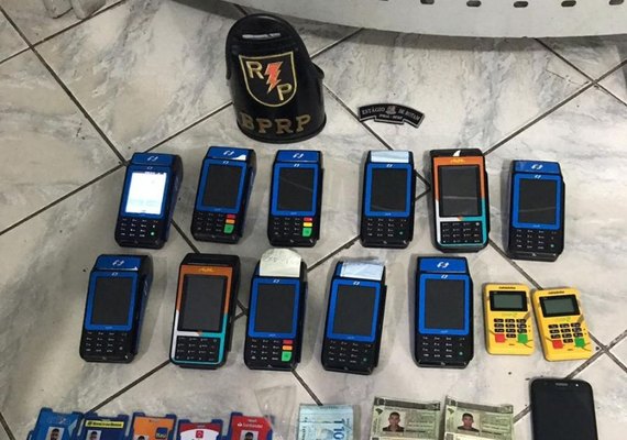 Turista é preso em hotel com dinheiro falso e tenta subornar militares