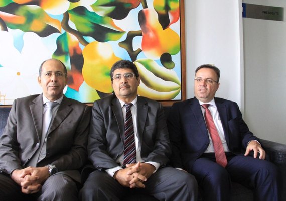 Associações e entidades discutem no TRT audiência sobre a reforma trabalhista