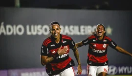 Flamengo derrota Vitória e fica perto de líderes no BR Feminino