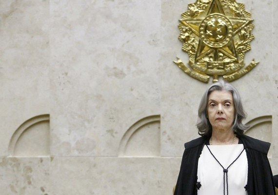 Ministra do STF suspende decisões que determinaram ação de policiais em universidades