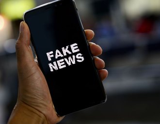 Artigo aponta riscos de manipulação da informação no período eleitoral de 2026