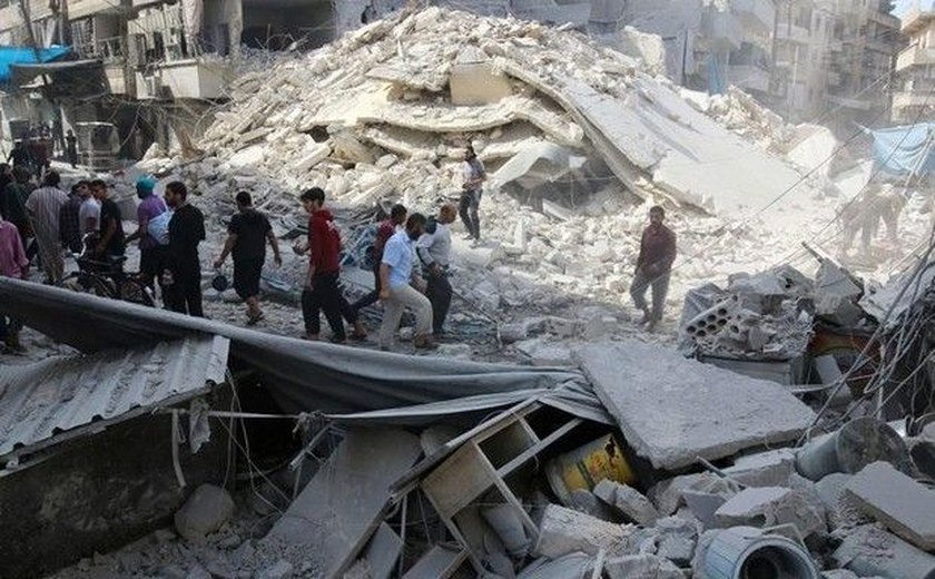 Mais de 150 pessoas são mortas em Aleppo durante bombardeios nesta semana