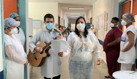 Musicoterapia promove a recuperação humanizada dos pacientes no HE do Agreste