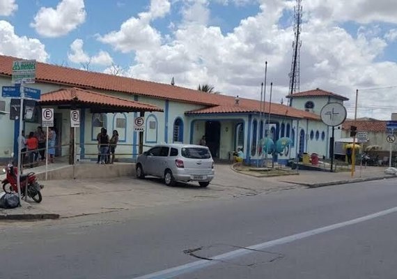 Aumento de casos de Covid-19 lotam Hospital de Arapiraca; diretores alertam população