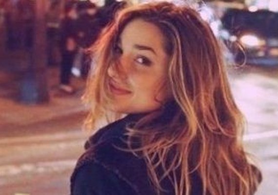 A Nova York de Sasha: Ela racha aluguel de R$ 23 mil e vai a pé para faculdade