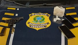 PRF prende dois homens por tráfico de drogas e porte ilegal de arma de fogo de uso permitido em Rio Largo