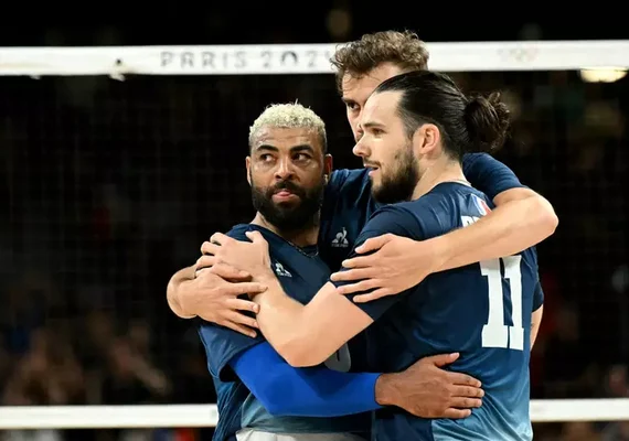 França atropela a Polônia e é bicampeã olímpica no vôlei masculino