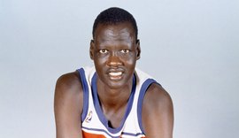 Ex-treinador diz que Manute Bol tinha 50 anos quando jogava na NBA