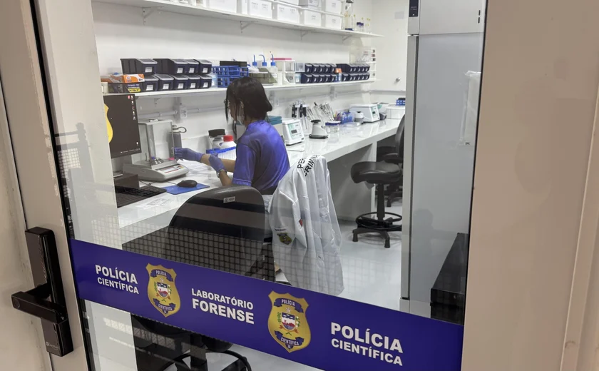 Polícia Científica de Alagoas revela múltiplas substâncias em amostras biológicas de Claudia Pollyanne