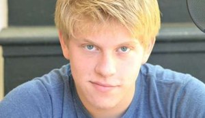 Ator de 'The Goldbergs' morre aos 20 anos de overdose de heroína