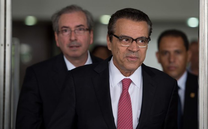 Justiça Federal concede liberdade provisória ao ex-ministro Henrique Alves