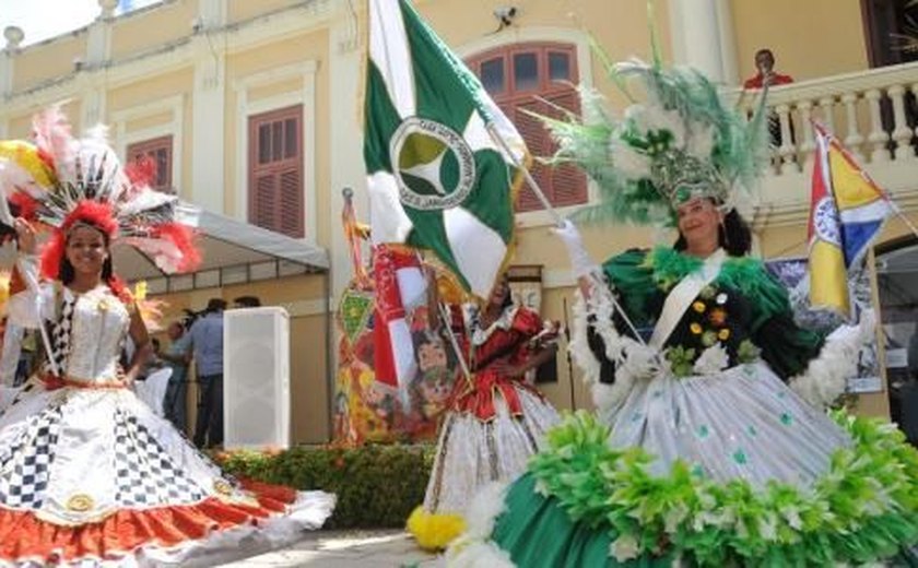 Prévias carnavalescas abrem os festejos em Maceió no domingo (22)