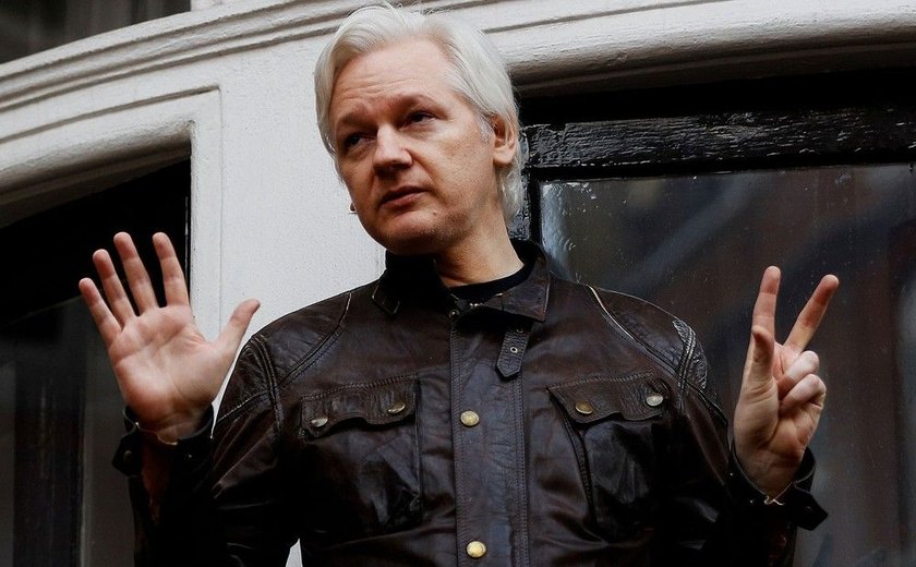 Assange processa Equador por 'violação de direitos fundamentais' em embaixada em Londres