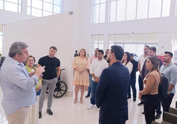 Secretários de Saúde de AL conhecem novo serviço para tratamento do câncer