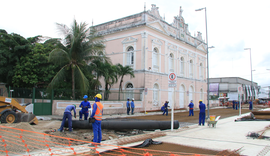 Obras de requalificação na Praça Deodoro serão concluídas no dia 27
