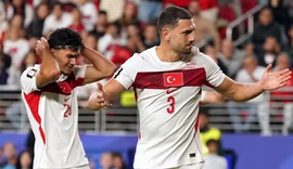 Paraguai vence, segue na briga para classificar e elimina a Turquia