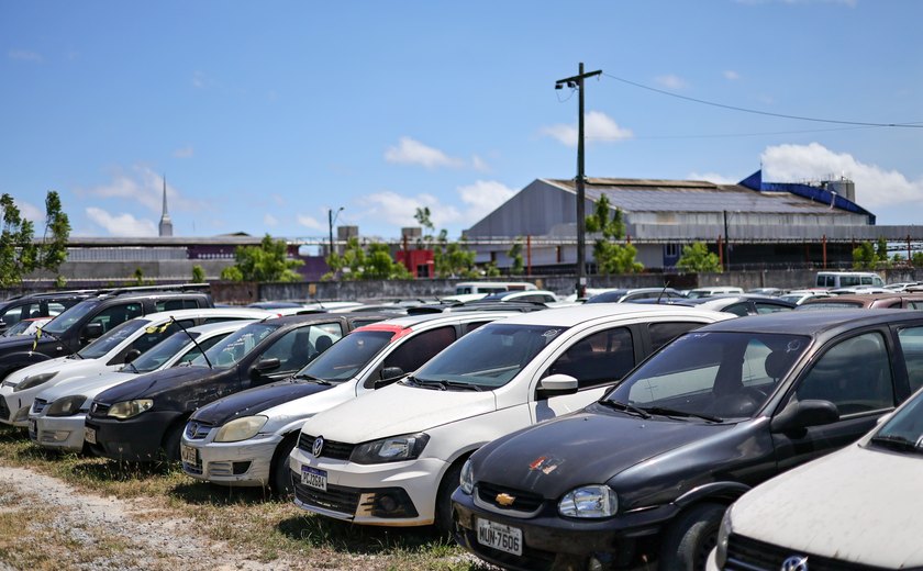 Detran Alagoas promove leilão com 613 veículos conservados