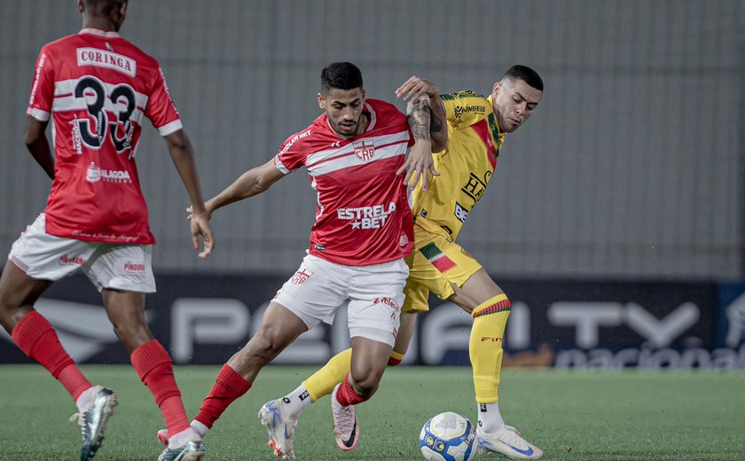 De virada, CRB derrota Brusque, garante 1ª vitória fora de casa e deixa o Z4