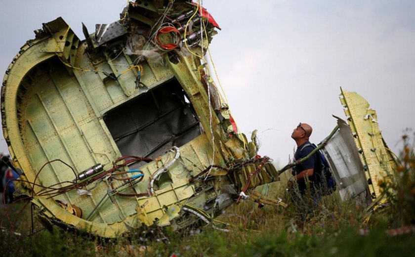Vladimir Putin nega que míssil que derrubou avião na Ucrânia seria russo