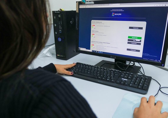 Com mais de 1.800 vagas, Educação oferta cursos do Pronatec para toda a comunidade escolar
