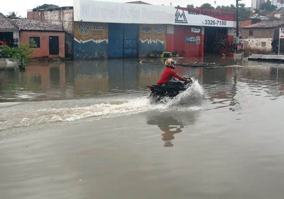 Previsão é de chuva moderada em Maceió e mais intensa no litoral norte de Alagoas