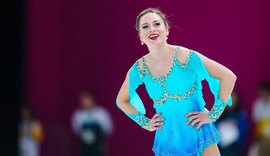 Brasileira Bruna Wurts brilha e fica com o ouro na patinação artística