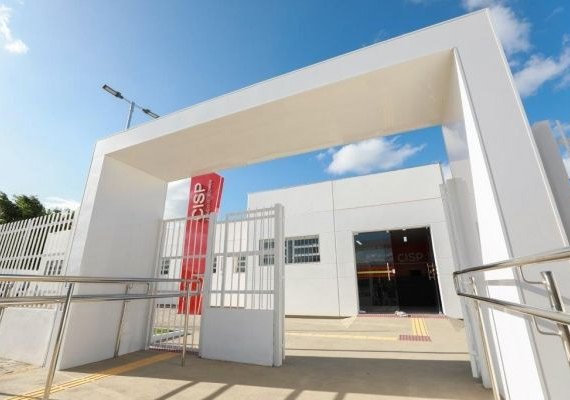 Governador entrega CISP em Joaquim Gomes e anuncia chegada de 100 viaturas para a PM