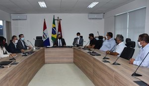 Procurador-geral de Justiça e chefe de gabinete se reúnem com vereadores de Rio Largo