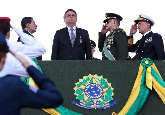 Bolsonaro marca reunião no MS com apoiadora que aponta enxofre como cura para covid-19