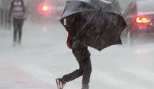 Frio intenso nesta época é atípico e resultado das mudanças climáticas, diz meteorologista