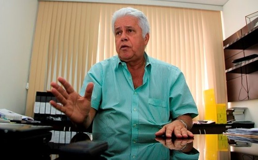 José Thomaz Nonô toma posse como secretário municipal de Saúde