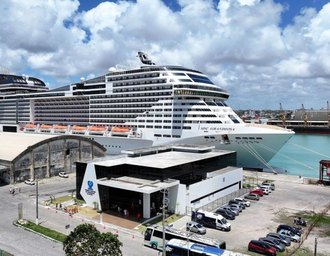 Porto inicia temporada de cruzeiros com chegada do Costa Favolosa