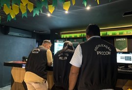 Procon Maceió fiscaliza bares e restaurantes antes da estreia do Brasil na Copa