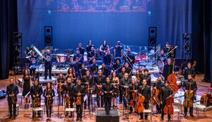 Junior Almeida e Orquestra Filarmônica se reúnem para concerto inédito no Teatro Gustavo Leite
